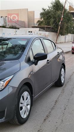 نيسان فيرسا